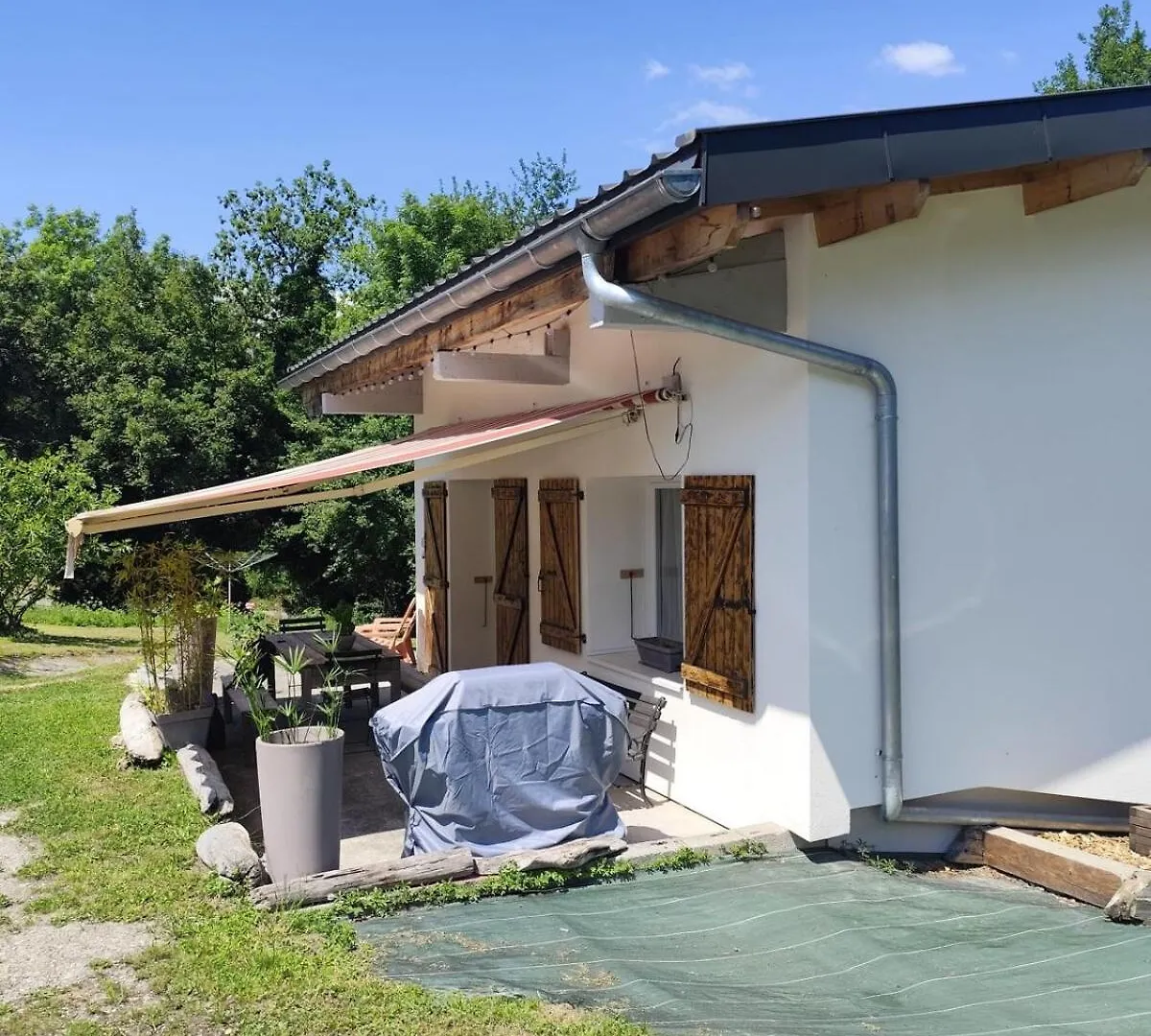 Maison Vintage Avec Piscine Chanaz 0*,